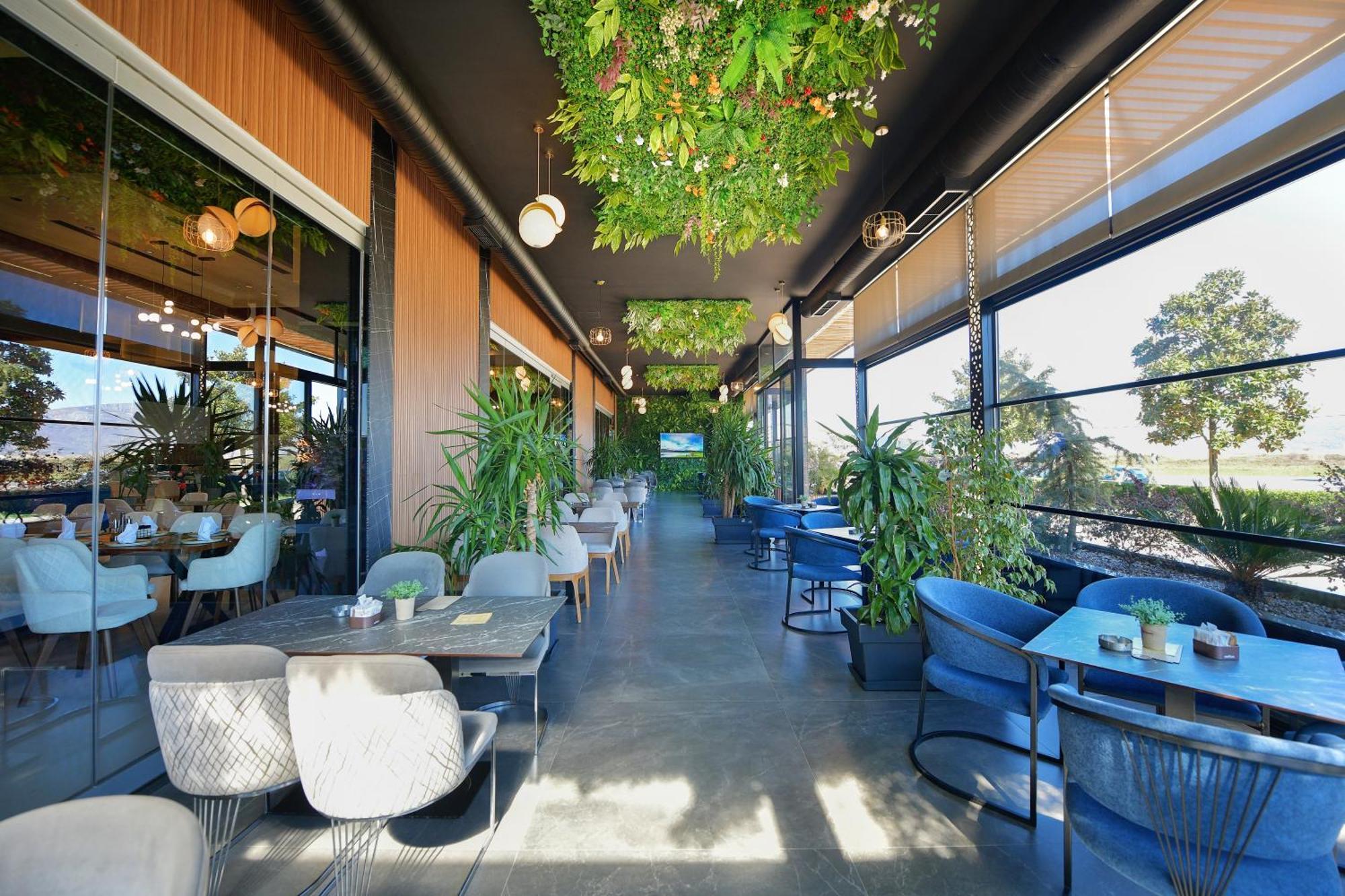 Luani-a & Wellness Center Resort
