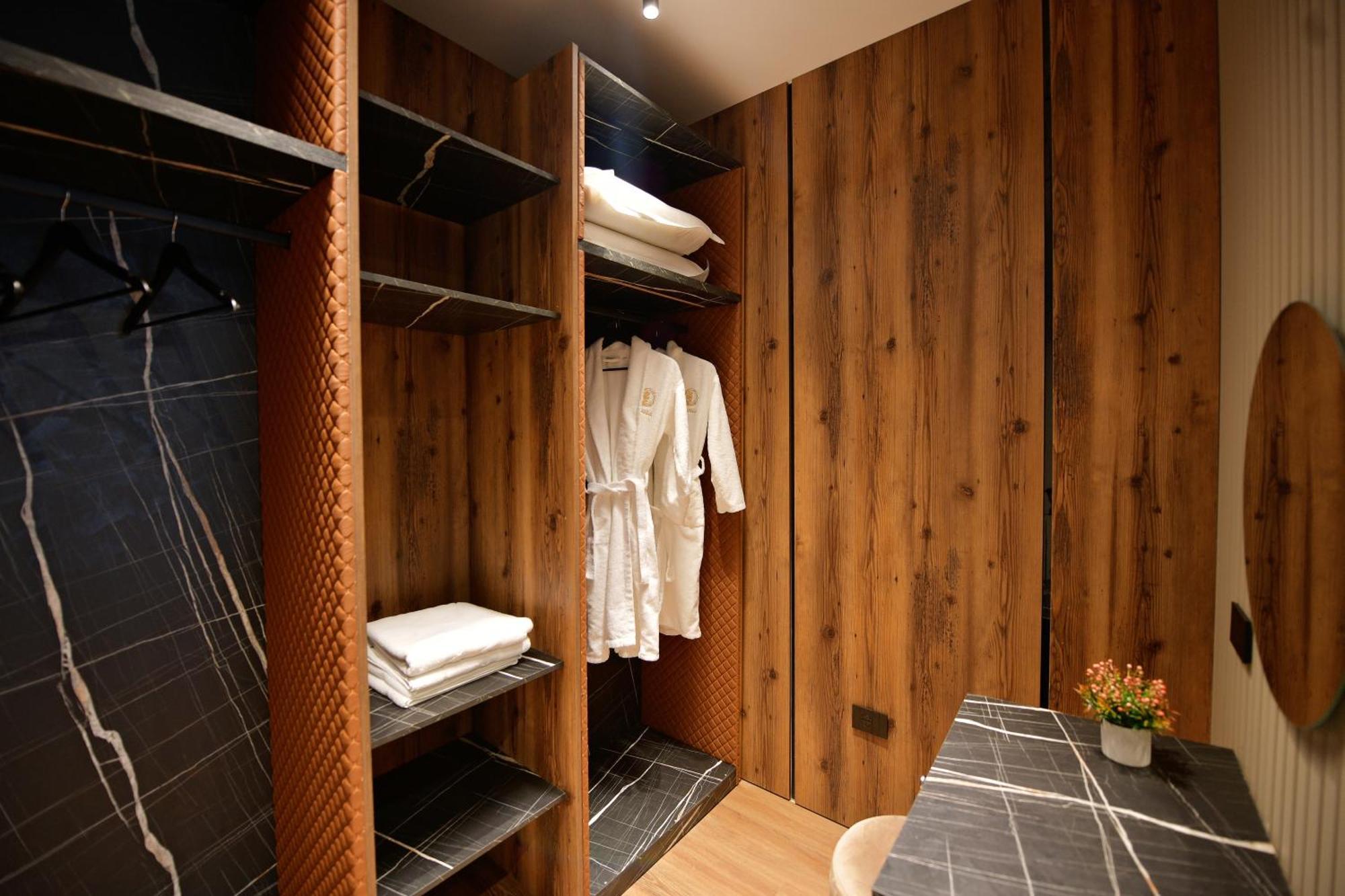 Luani-a & Wellness Center Resort